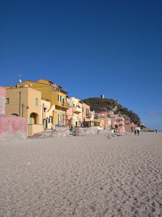 Casa Mariuccia A Due Passi Dal Mare Apartment Финале Лигуре Екстериор снимка