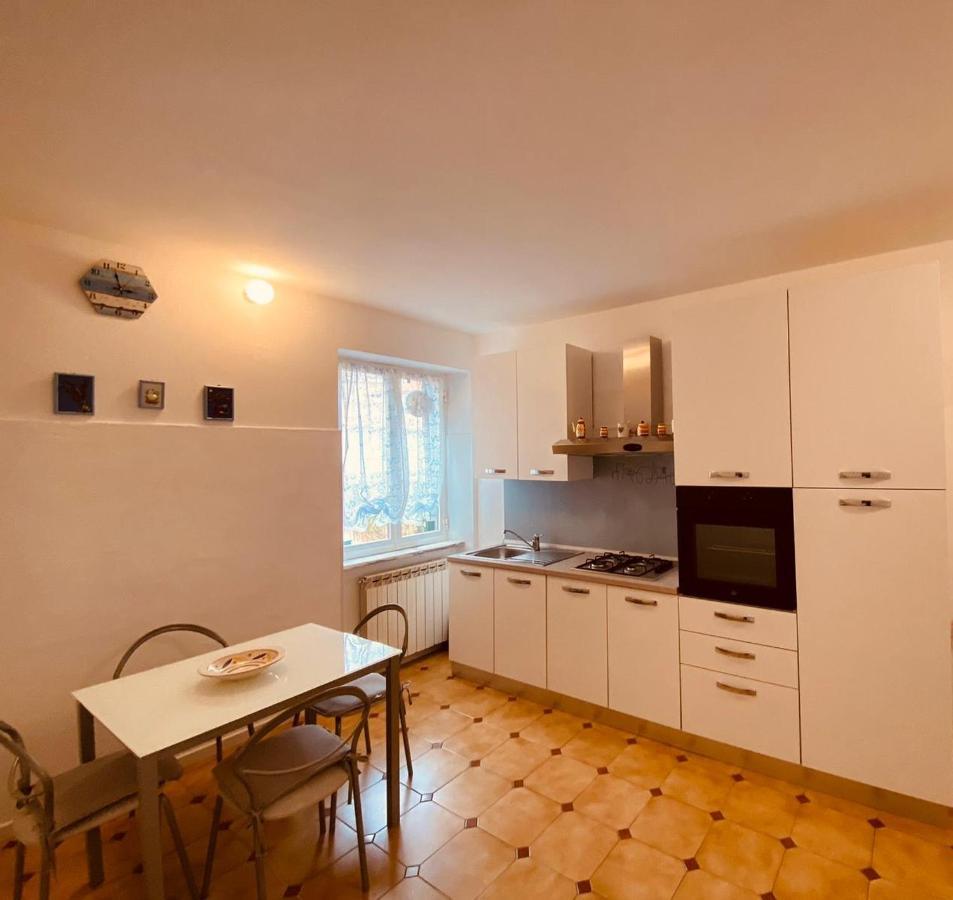 Casa Mariuccia A Due Passi Dal Mare Apartment Финале Лигуре Екстериор снимка